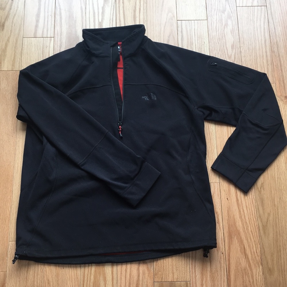 Black north face pullover